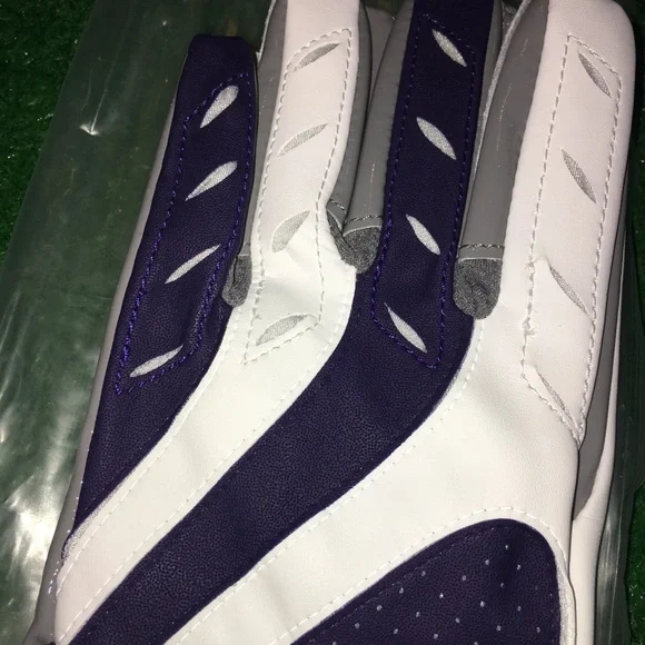 NEW NFL NIKE MAGNIGRIP ELITE REMIX WR FOOTBALL GLOVES